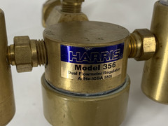 Harris 3100140 Model 356-AR/HE-580 Single Stage Dual Flowmeter Regulator