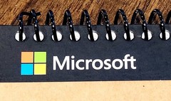 RARE BRAND NEW OFFICIAL MICROSOFT BLACK BINDING NOTE PAD 75 PAGES PAPER JOURNAL
