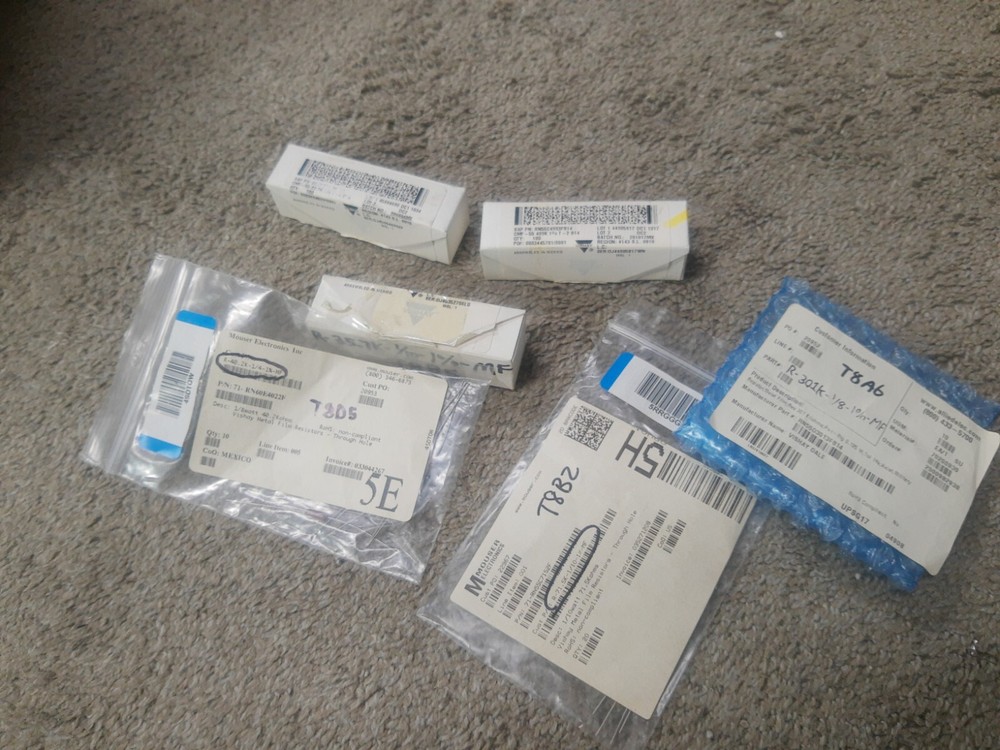 NEW HUGE LOT Vishay Dale Film Resistors 1% 1/8W # RN55C3572FB14 RN55C4993FB14