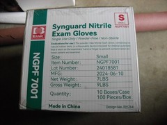 1000pcs Disposable Synguard Nitrile Exam Gloves Medical Gloves Latex Powder Free