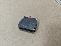 ZBE102 1PC New Schneider Contact Block, ZBE102, Ships Next Day