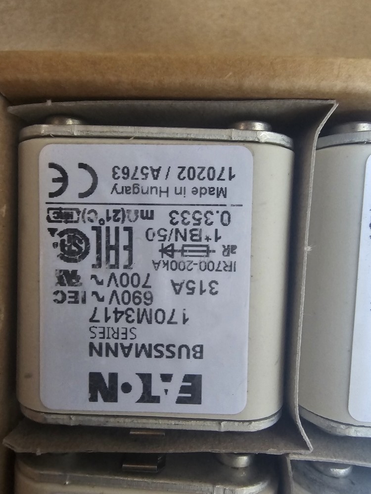 Cooper Bussmann / Eaton Electric Bussmann 170M3418 Fuse 350A 690V 1*Bn/50 Ar Uc