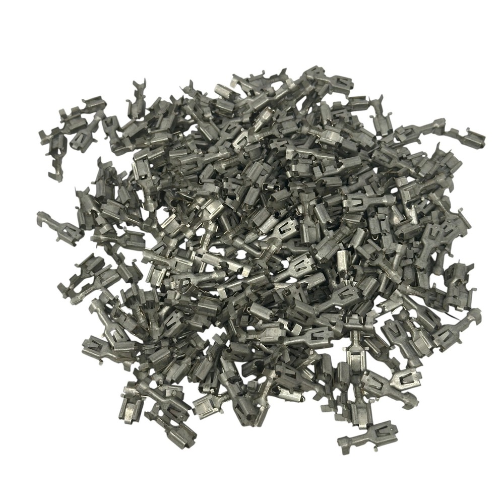 Lot of 272 Female Terminal Contacts Crimp Connector Tin Plated 18-20 AWG