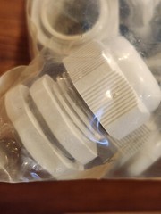 100 Pcs, Off-White PG16 10-14mm Waterproof Cable Gland, Cord Grip (NOS)