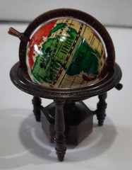 Vtg New Lot of 2 Die Cast Pencil Sharpeners Roll Top Desk #8094 & Globe #9622