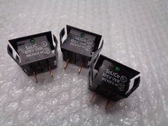 SOLICO 125V1/3W INDICATOR LIGHT GREEN LOT OF 3 NSNP