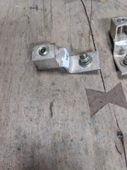 Ilsco D-84 Box Type 1/0 500MCM Mechanical Lugs (Lot Of 2)