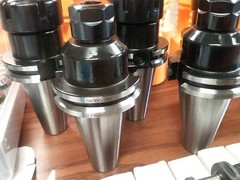 CAT40-ER32, ER16 4 Collet chucks each, 18 ER32-19 ER16 Collets, 10 Pull studs