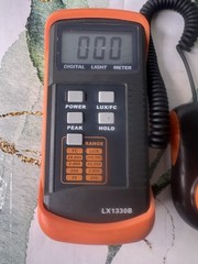 Dr.Meter LX1330B Digital Illuminance Light Meter 0-200,000 Lux Meter Luxmeter