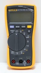 Fluke Electrician’s Combo Kit 117 True RMS Multimeter & 323 Clamp Meter