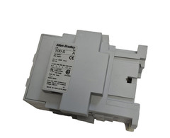 NIB ALLEN BRADLEY 100-C30D01 CONTACTOR 100C30D01 110V50/120V60HZ SER. B NSFP