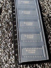 TLC5540CNSR 8 Bit-High Speed A/D Converter -SOP Package Qty-5