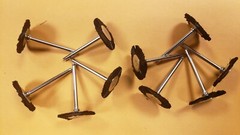 HIGHTBRUSH  1”MINIATURE WHEEL BRUSH .HARD BRISTLE 1/8” SHAFT 20 PER PACK