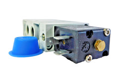 Numatics L22BA452BG00061 Pneumatic Valve Block w/226-749B Coil 24VDC