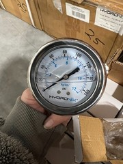 LIQUID FILLED PRESSURE GAUGE 0-160 PSI, 2.5″ FACE, 1/4″ BACK MOUNT WOG