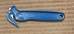 (25- PACK) Pacific Handy Cutter DFC364MD Metal Detectable Safety Film Cutters