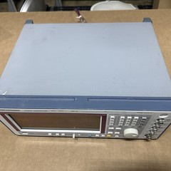 Rohde & Schwarz SMT02 5 KHz-1.5 GHz Signal Generator Opt SM-B4 SM-B6 SM-B8