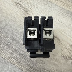 Siemens BQ2B110L Circuit Breaker 110A 2Pole 120/240V 10kA Line Side Lugs No Box