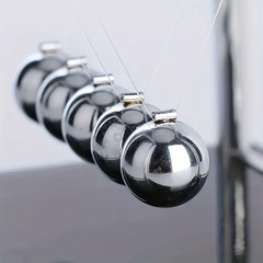Classic Newtons Cradle Metal Desktop Ornament Black White Sphere Office Home Dec