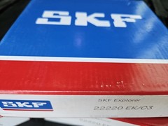 SKF Explorer 22220 EK/C3 Spherical Roller Bearing NEW