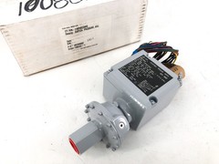 New ITT 110P42CC6AS Adjustable Pressure Switch 10″ – 100″ H2O 11A