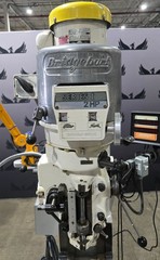 BRIDGEPORT SERIES I 2HP VERTICAL MILLING MACHINE USED