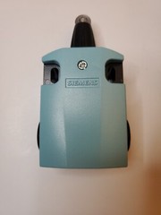 Siemens 3SE5 112-0BD02 International Limit Roller Switch Plunger