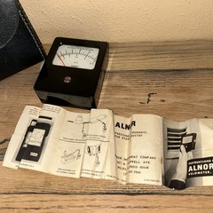 Vintage ALNOR Velometer Jr. Air Velocity Dual Scale in FPM w/ Protective Case