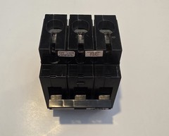 Square D EHB34070 70A 3-Pole 480Y/277V AC Bolt-On Molded Case Circuit Breaker