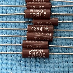 TRW ~ RN60C32R4F ~ RESISTOR 32.4 OHM 1/4W 1% AXIAL (LOT OF 20)