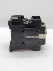 Fuji Electric 4NC0T0 Magnetic Contactor 26A 3P 550/600V 10HP SC-1N 480/520V Coil