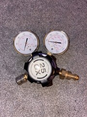 Harris Model 25GX-145-540 2.5″ Single Stage Oxygen Regulator (3000510)