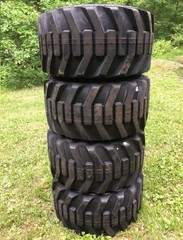 4-33X15.5-16.5 HD 14 PLy Skid Steer Tires-33X15.50-16.5 – Galaxy for Bobcat,etc