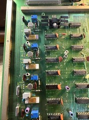 National Semiconductor Chips. AD40004, SN74LS, MM2102 Vintage white gold Ceramic