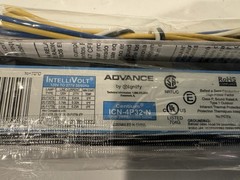 Advance ICN-4P32-N Centium Electronic Fluorescent Ballast NEW! FREE SHIPPING!