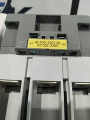 New LS MC-130A AC 100-220V 50/60HZ 3POLES Contactor