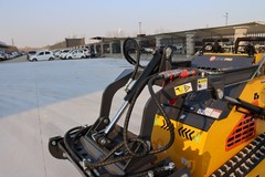 FREE SHIP 2026 New Mini Skid Steer Loader 24HP 4-in-1 Bucket 3-Stage Pump Hydrau