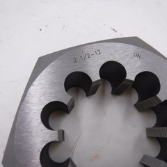 2-1/2″-12 UNS RH Threading Die 4-1/2″ Hex OD Carbon Steel 1-1/2″ Thick