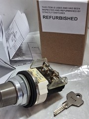 ALLEN BRADLEY 800T-H33A SELECTOR SWITCH 2 POS MAIN 1NO/1NC KEY REM BOTH SERIES N