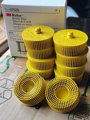 (10) 3M Automotive Scotch-Brite 2″ Roloc Ceramic Bristle Disc Brush Med Yellow