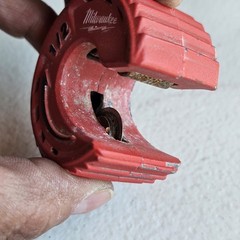 Milwaukee Close Quarters Tubing Cutters 1″ & 1/2″ USED