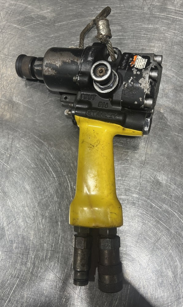 Stanley hydraulic impact Gun. Offered For Parts/Repair. Taken Out Of Service