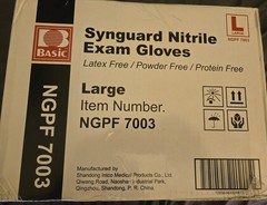 Synguard Nitrile Exam Gloves, 10 Boxes/Case, 100 Pieces/box, latex, Powder Free.
