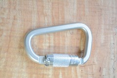 5 QTY!!!! LB9 Heat Treated Steel Carabiner self-locking, ANSI rated.