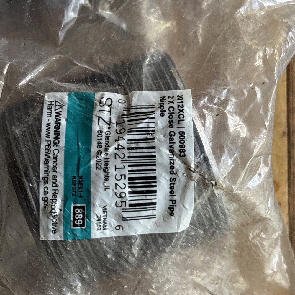 2 in Close Galvanized Steel Pipe Nipple STZ 3012XCL Threaded New Sealed