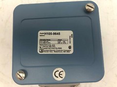 United Electric Controls Company H105-9645 105 Series Pressure Controls