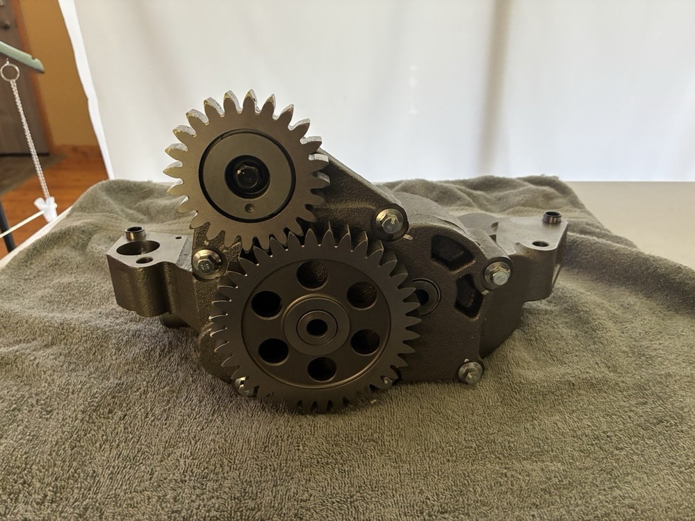Oil Pump 532492 568-0039 Four Cummins Engine Six ISX15 QSX15 X15 QSX11.9￼
