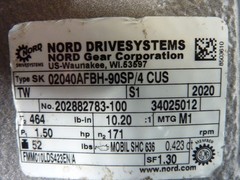 NORD GEAR BOX SK02040AFBH-90SP/4CUS TW 10.20:1 REDUCER w/ SK90SP/4 Motor (31386)