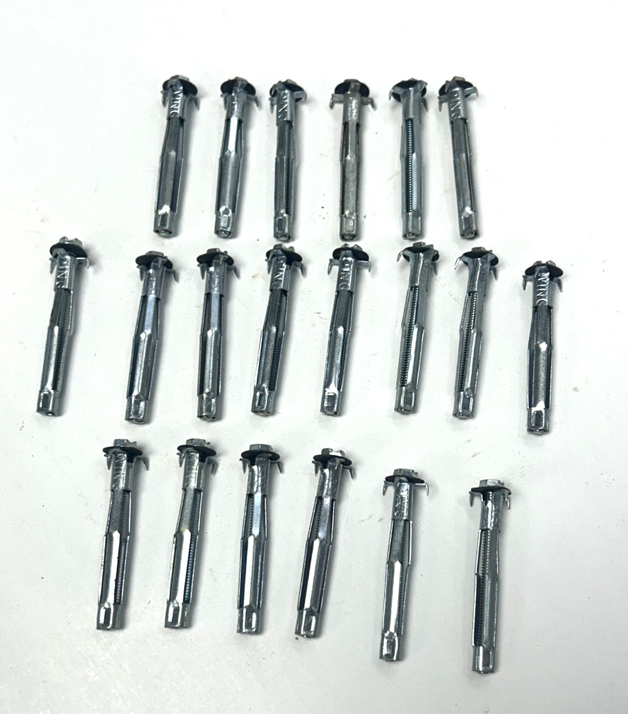 WING DING 4S FLAT HEAD SLEEVE ANCHOR 2 1/4″ L 1/8″ BOLT DIAMETER (LOT OF 20)