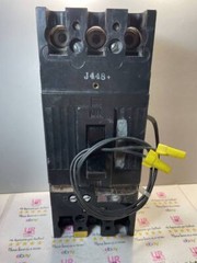 GE TFJ236200 BREAKER WSHUNT AND AUXILIARI 200A 600V 3PH USED